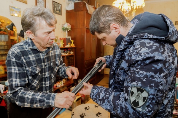 В Пензе изъяли почти 900 единиц гражданского оружия