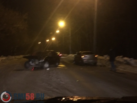 u-pyatnadtsatoy-net-mordy-obnarodovany-foto-s-mesta-zhutkogo-dtp-vozle-akhunskogo-pereezda