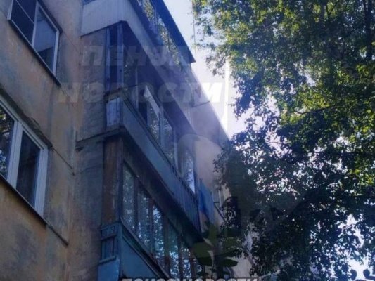 На Ворошилова в Пензе загорелась квартира