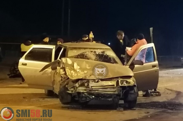 Три человека пострадали в жестком ДТП под Пензой