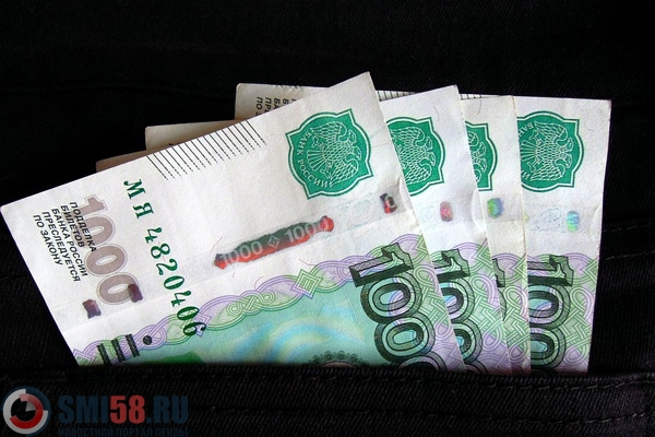 zhitelnitsa-penzy-obeshchala-obnovit-voditelskie-prava-za-20-tys-rub