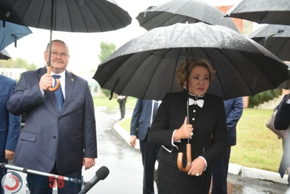 matvienko-predstavili-proekty-stroitelstva-dvukh-korpusov-onkodispansera-v-penze