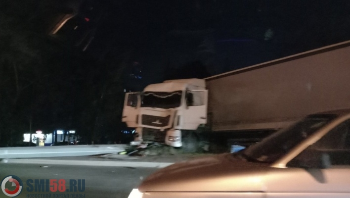 На месте ДТП с грузовиком в пензенской Терновке погиб рабочий