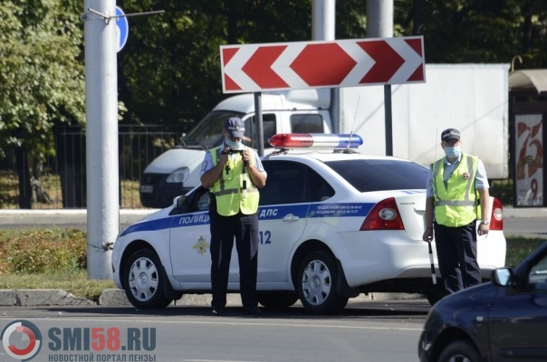 В Колышлейском районе при опрокидывании автомобиля погиб водитель