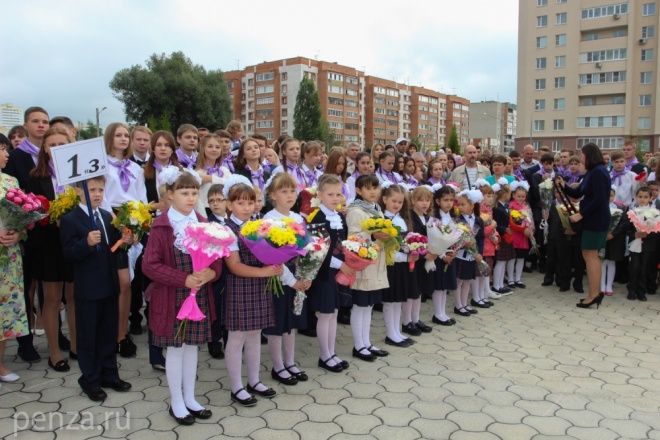 metodiku-vospitaniya-penzenskikh-shkolnikov-izuchit-predstavitel-gosdumy-rf
