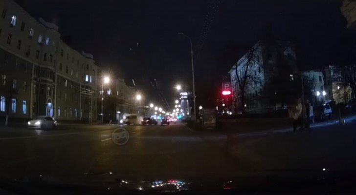 В ДТП с маршруткой в центре Пензы пострадали две девушки