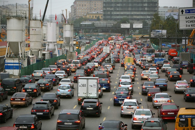 51-letniy-dalnoboyshchik-iz-penzy-povesilsya-v-fure-na-volokolamskom-shosse