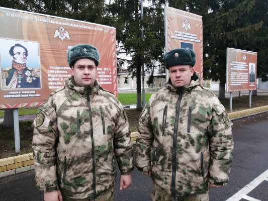 В Заречном росгвардейцы вытащили из пожара охваченного огнем мужчину