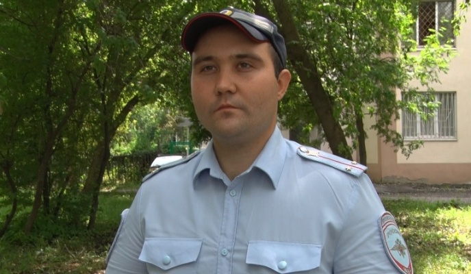 В Пензе сотрудники ДПС помогли водителю реанимобиля из Саратова найти кардиоцентр