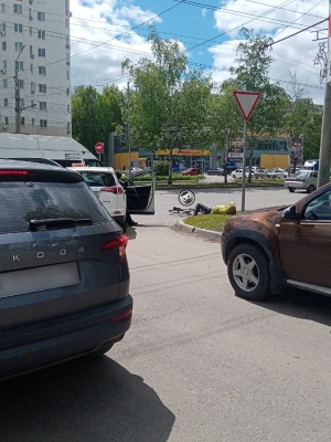 v-penze-taksist-sbil-velosipedista