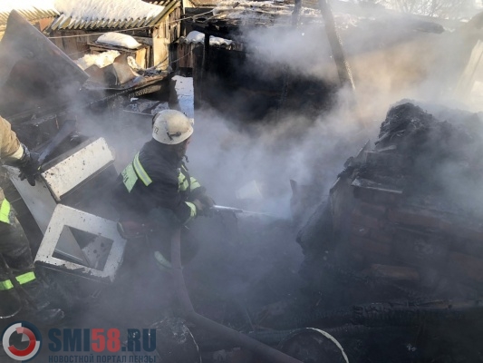 Два человека погибли при пожаре в Белинском районе