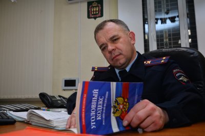 В Пензе мужчина украл телефон своего товарища под предлогом заказать такси