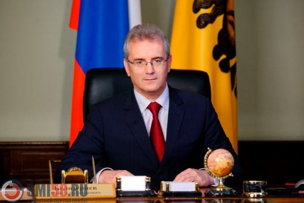gubeator-penzenskoy-oblasti-ivan-belozertsev-pozdravil-penzentsev-s-dnem-rabotnikov-lesa