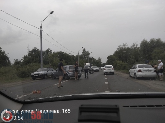 В сети сообщили о серьезном ДТП на улице Чаадаева