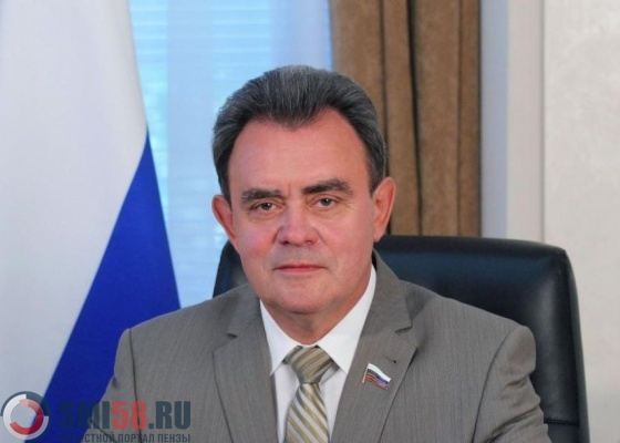 valeriy-lidin-pozdravil-penzentsev-s-dnem-rossiyskoy-pochty