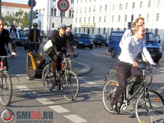 Пензенцев призвали приехать на работу на велосипеде