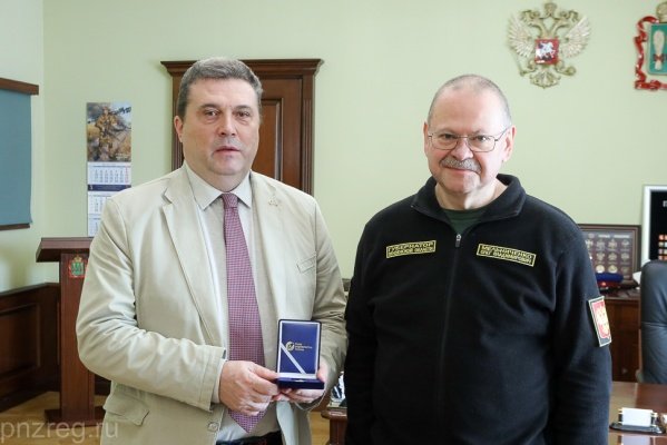 На улице Суворова по проекту «Зеленая Пенза» посадили десять елей