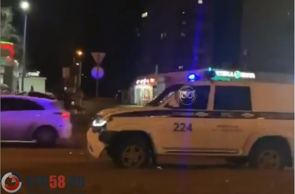 Появилось видео момента ДТП с участием полицейской машины в Пензе