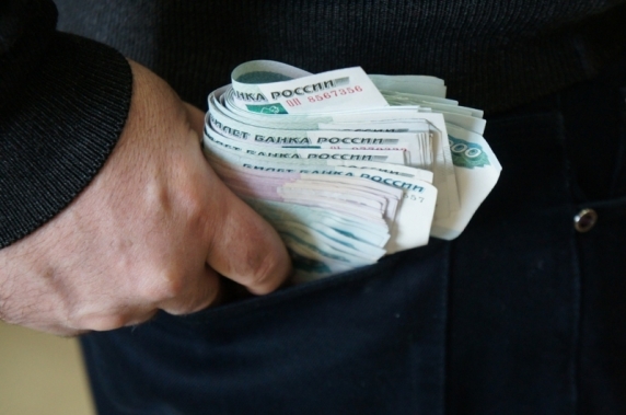 glava-sosnovoborskogo-rayona-1-3-milliona-ot-prodazhi-munitsipalnogo-imushchestva-polozhil-v-svoy-ka