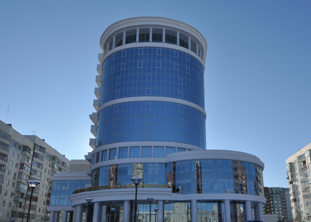 posetiteli-biblioteki-uvidyat-sokrovennye-devichi-igry