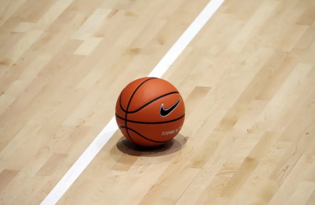 den-fizkultuika-v-penze-otmetyat-tuirom-po-basketbolu