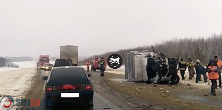 На трассе в Городищенском районе перевернулся грузовик