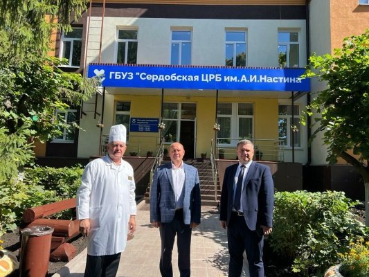 Больница в Сердобске получит три бестеневых лампы для операционной