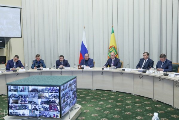 В майские праздники в Пензе будут усиленно охранять проспект Победы и Юбилейную площадь