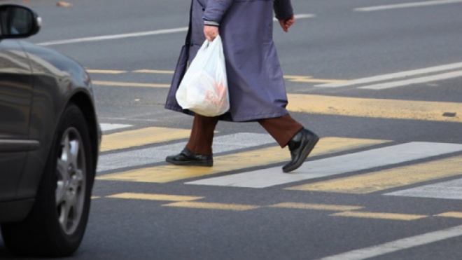 v-bashmakovo-sbili-83-letnyuyu-pensionerku