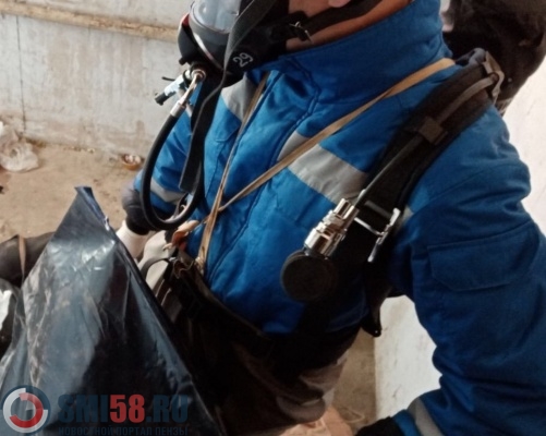 В Пензе с чердака многоэтажки и из коллектора теплотрассы достали два трупа