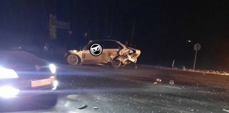 В массовом ДТП с грузовиком под Пензой погиб один и пострадали четыре человека