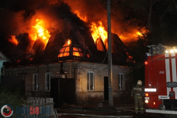 v-mokshane-silami-7-ognebortsev-potushen-zhiloy-dom