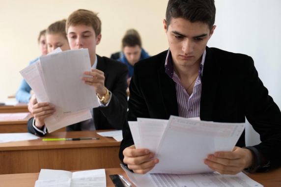Выпускники 2015 года знают русский язык лучше прошлогодних
