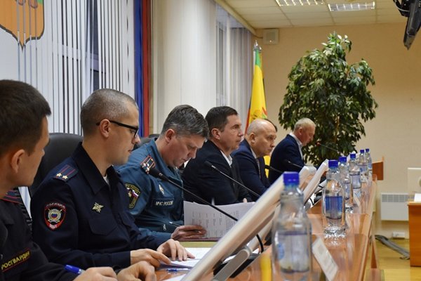 В мэрии Пензы решили усилить контроль за правопорядком в канун Нового года