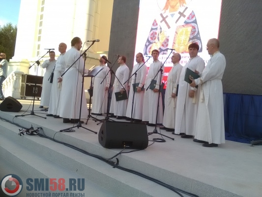 v-spasskoim-sobore-sostoyalsya-solnyy-kontsert-khora-danilova-monastyrya