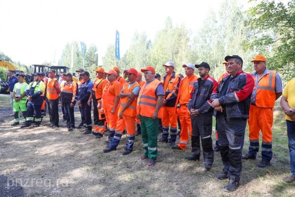 В Пензенской области выбирают лучшего асфальтоукладчика