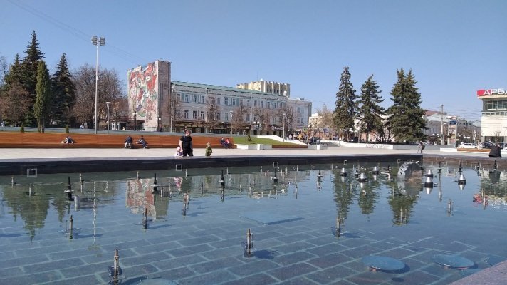 Пензенцам будут настойчивее напоминать о запрете купания в фонтане на Московской
