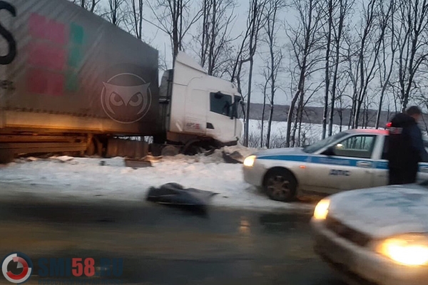 На трассе М-5 под Пензой из-за ДТП организовано реверсивное движение