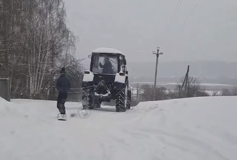 В Пензенской области тракториста накажут за «буксировку» сноубордиста