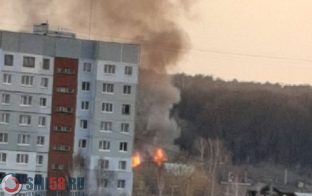 На пензенской станции Арбековская сгорел жилой дом вместе с надворными постройками