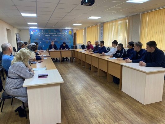 В Пензе прошел круглый стол о работах исследователя засечных черт Виталия Лебедева
