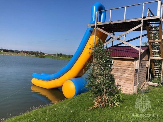 В Бессоновском районе 16-летний юноша скатился с горки в пруд и погиб