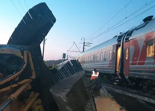 Движение поездов после ДТП на переезде под Пензой восстановлено