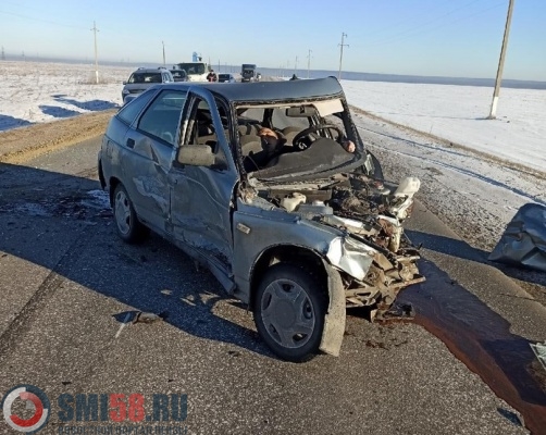 Очевидцы сообщают о гибели двух водителей в ДТП в Городищенском районе