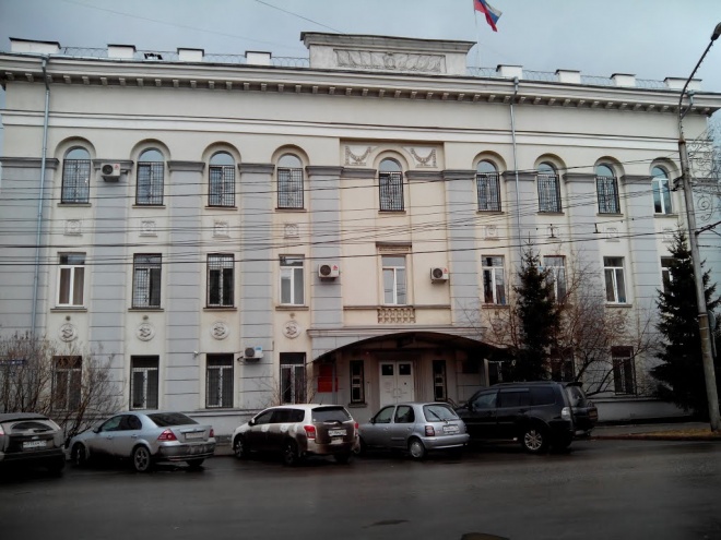 za-prisvoenie-pensiy-nachalnik-mestnogo-pochtovogo-otdeleniya-poluchil-uslovku