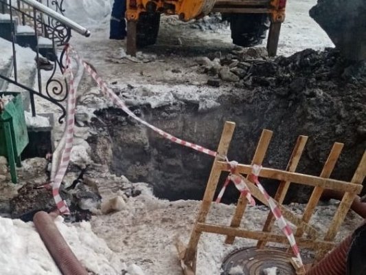 Следователи заинтересовались историей о падении мужчины в котлован в Пензе
