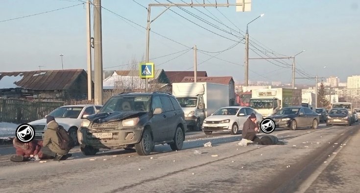 На улице Карпинского в Пензе внедорожник сбил двух пешеходов