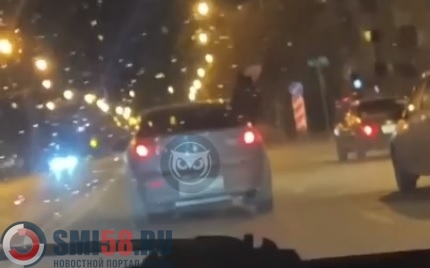 В Пензе пассажир иномарки справил нужду из окна