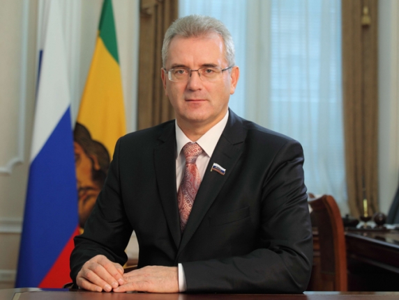 ivan-belozertsev-okazalsya-v-seredine-reytinga-gubeatorov