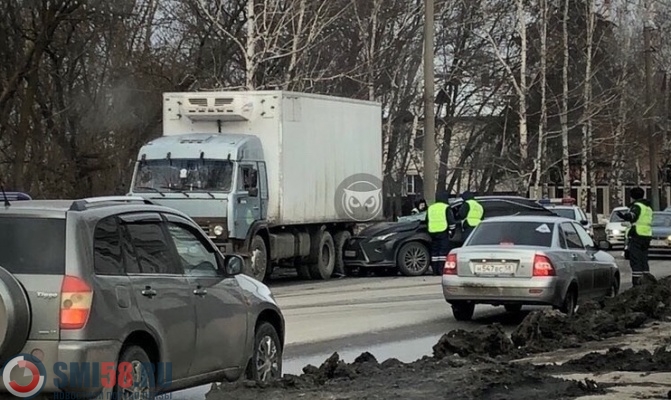 Установлена личность пострадавшего в жестком ДТП с Lexus и КамАЗом в Пензе
